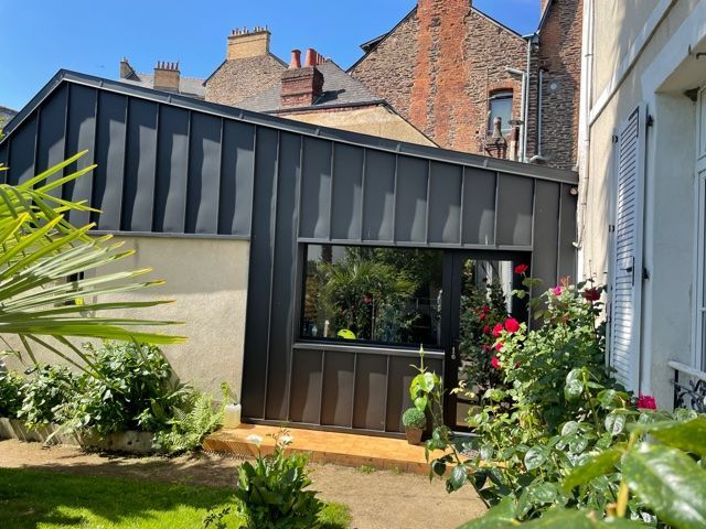 Menuiseries extérieures et fenêtres récentes