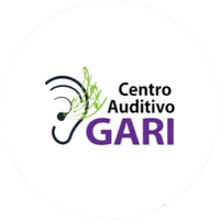 Un logotipo para el Centro Auditivo Gari con la imagen de una oreja.