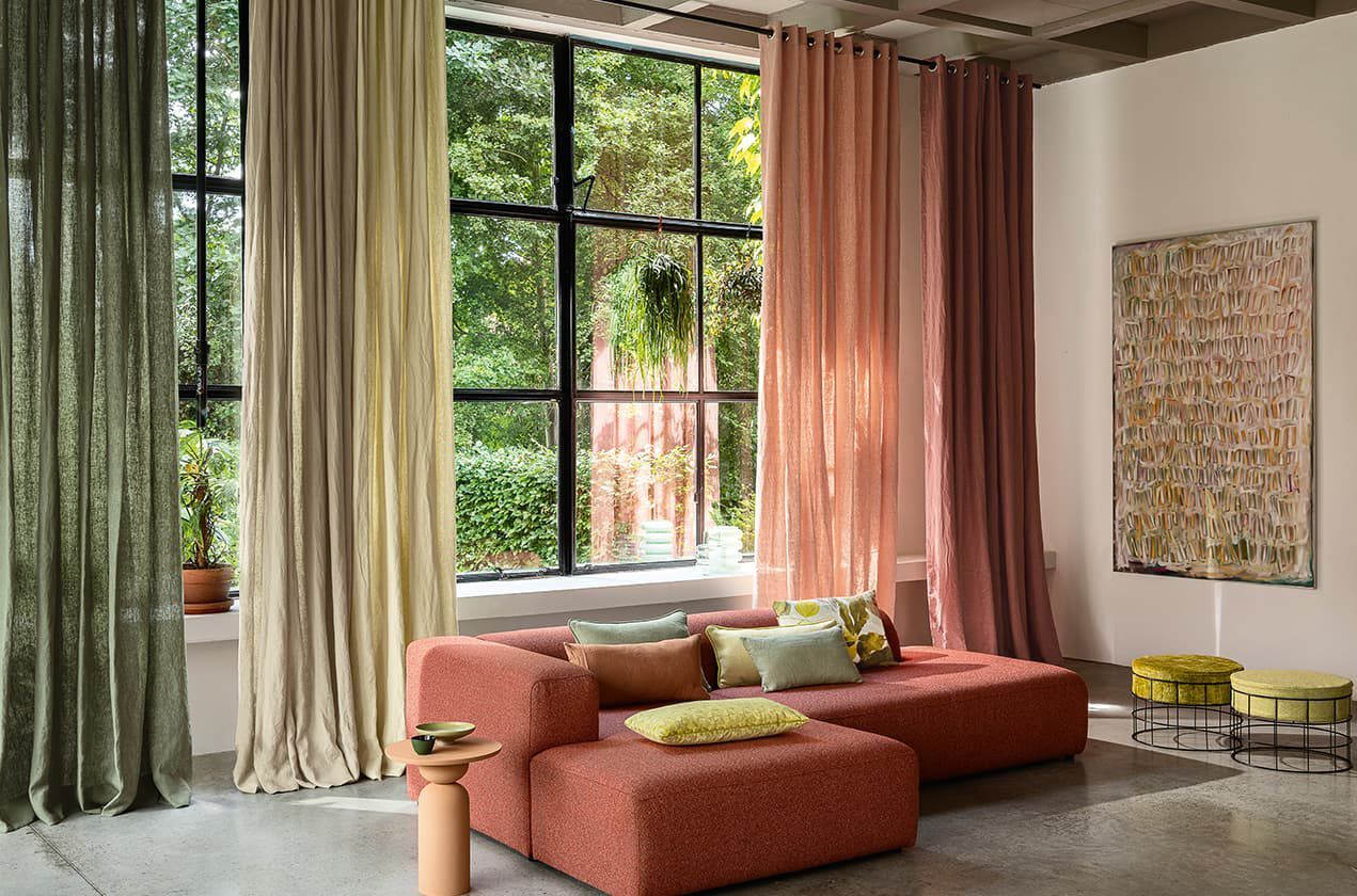 Ein Leinenvorhang von Idealraum