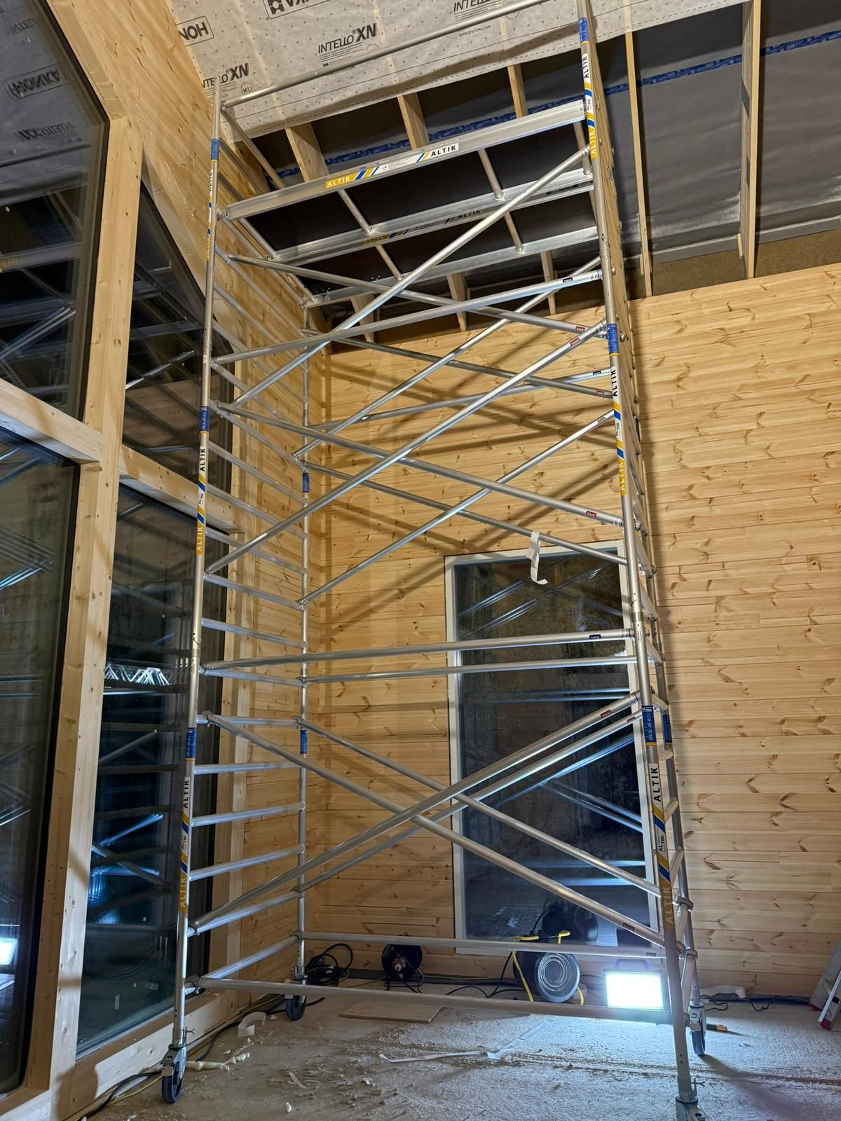 Rakennustelineiden vuokraus Pyhätunturin alueella.