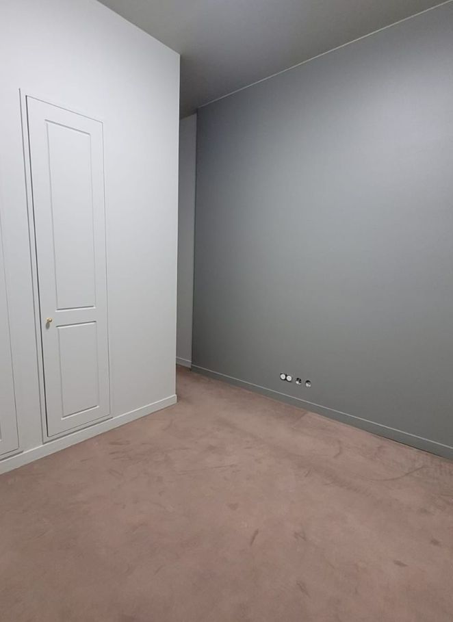 Peinture grise dans chambre