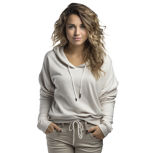 Femme blonde habillée avec un pull à capuche