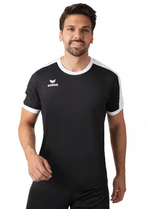 Homme en tenue de sport Erima