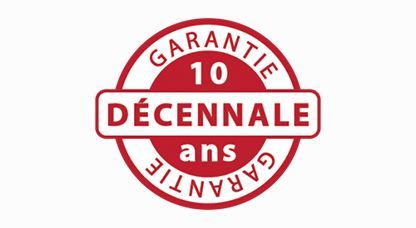 Cercle rouge avec le texte 10 ANS DÉCENNALE 