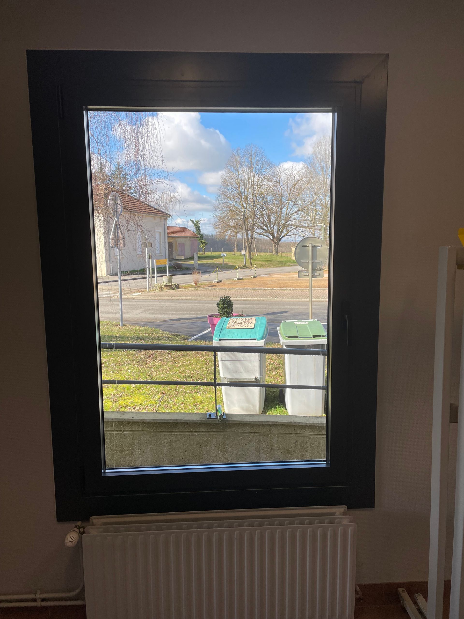 Petite fenêtre alu anthracite