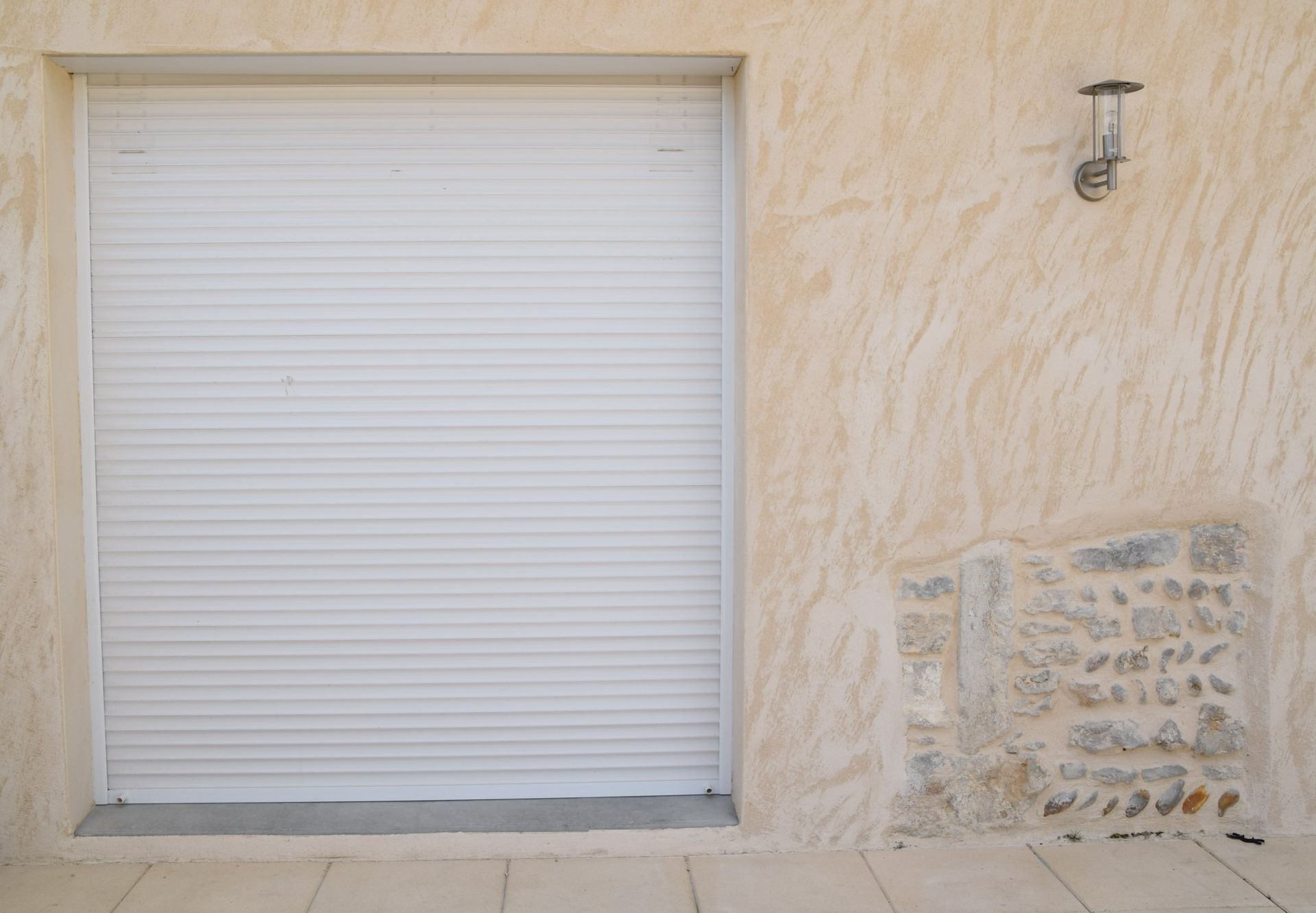 Volet roulant blanc