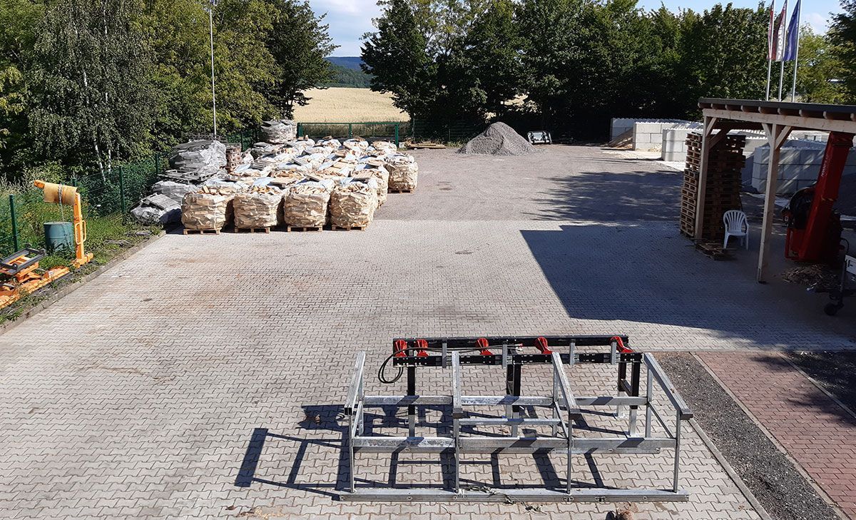 Kunden kaufen hochwertiges Heizöl nahe Glashütte