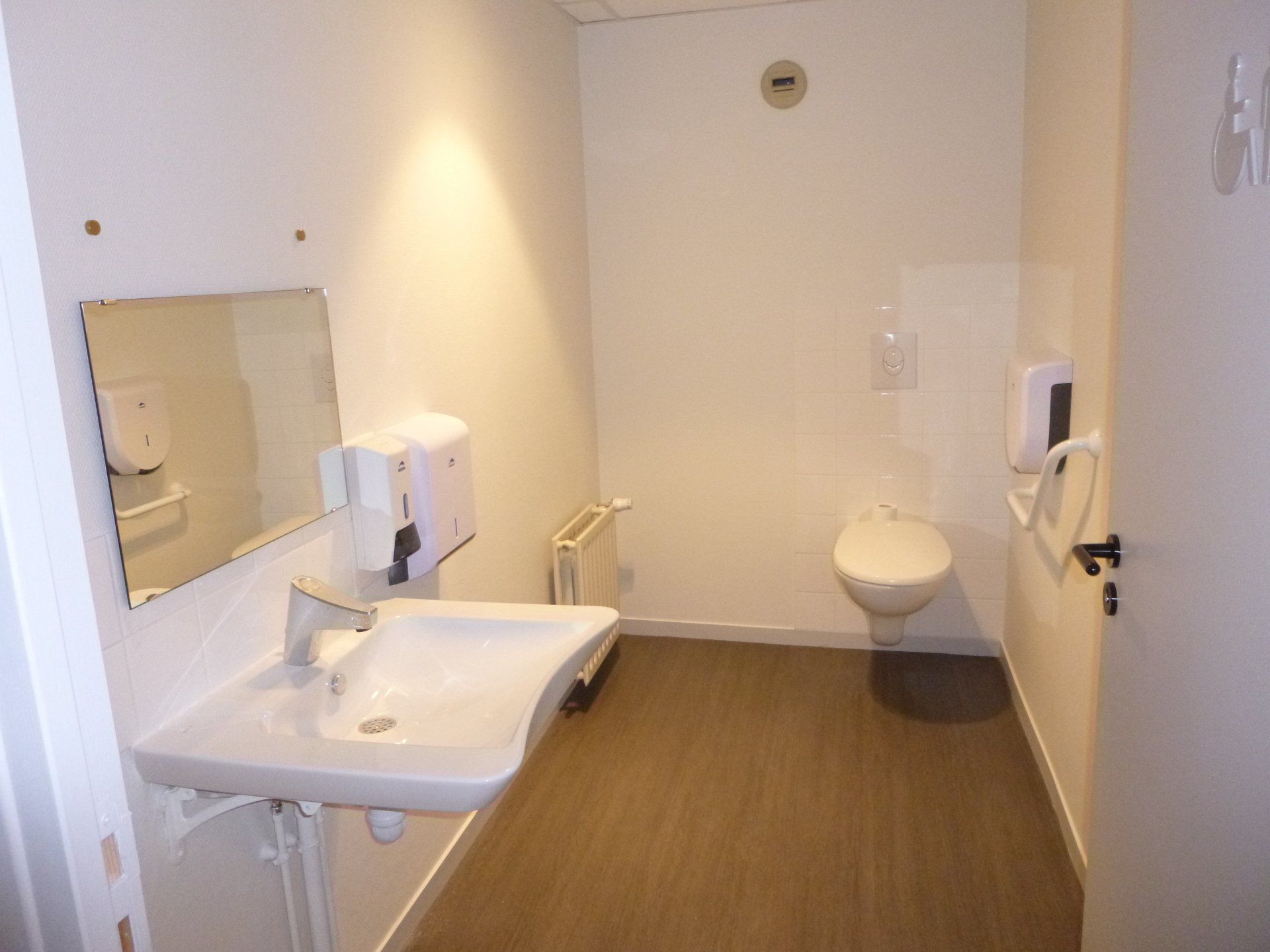 Création WC pour handicapé salle de sport