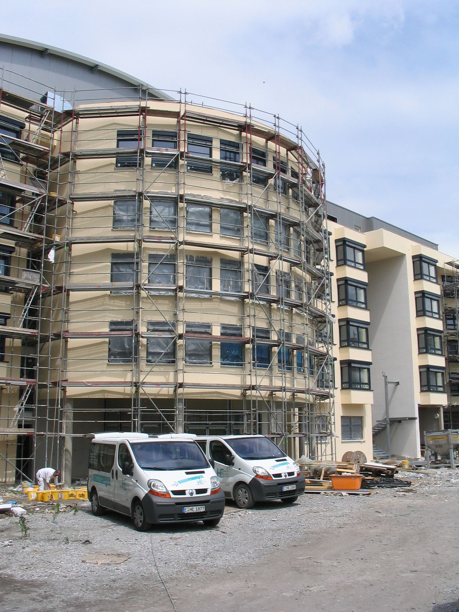 Fassadengestaltung, Haus eingerüstet