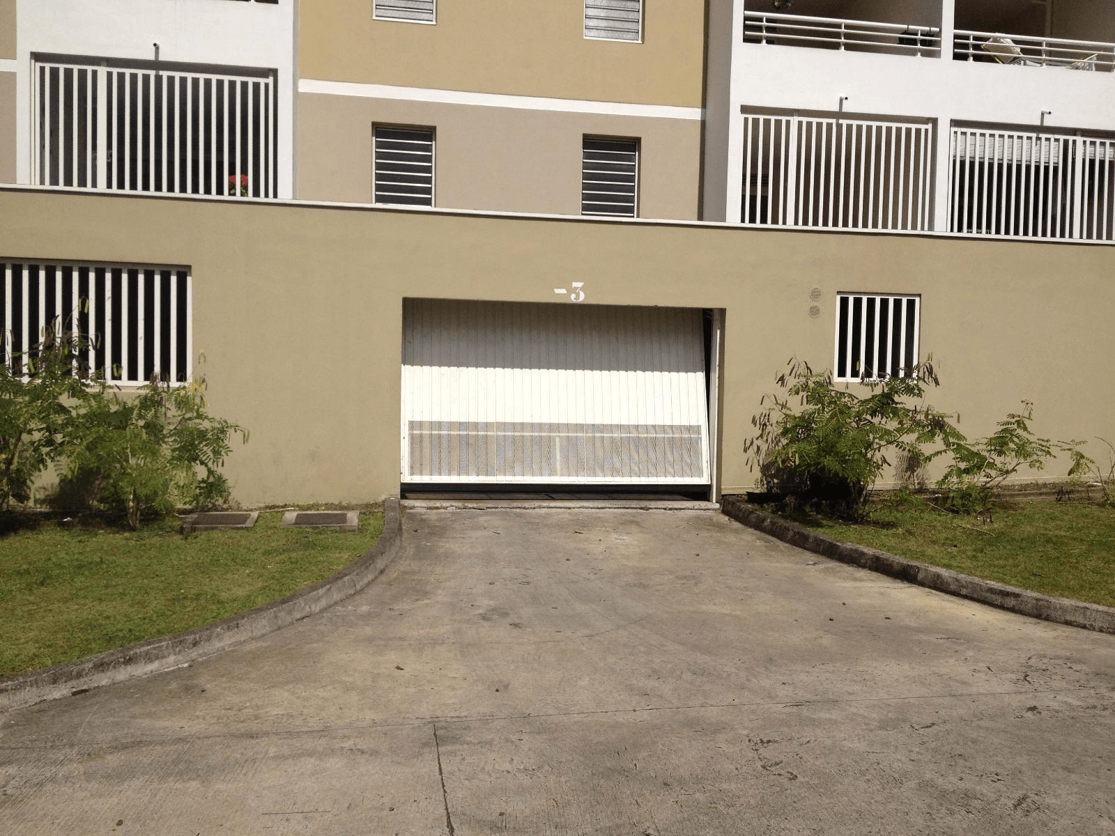 Porte de garage basculante