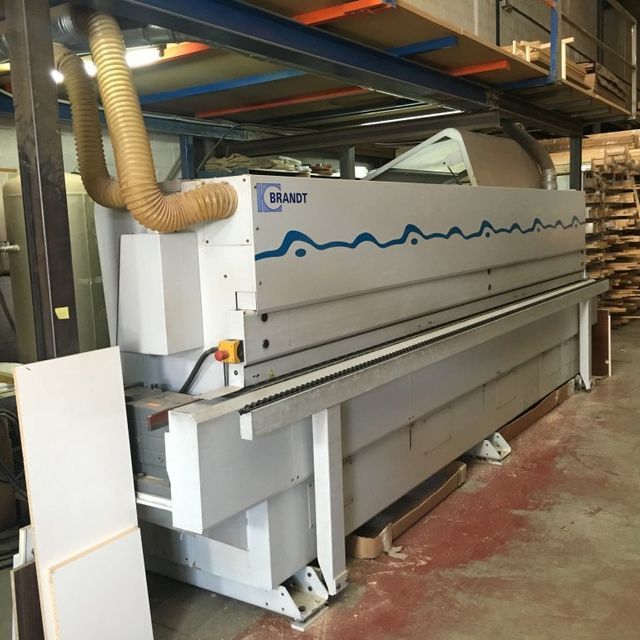 Una máquina que tiene la palabra brandy en ella