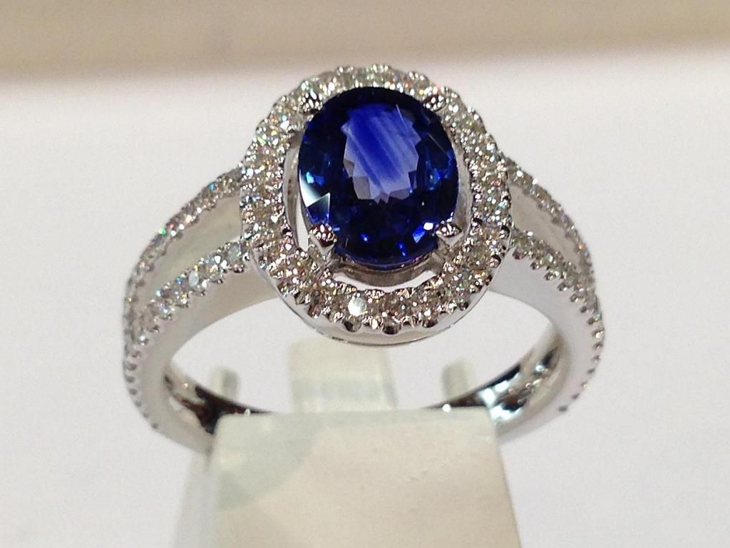 Bague avec diamant et saphir