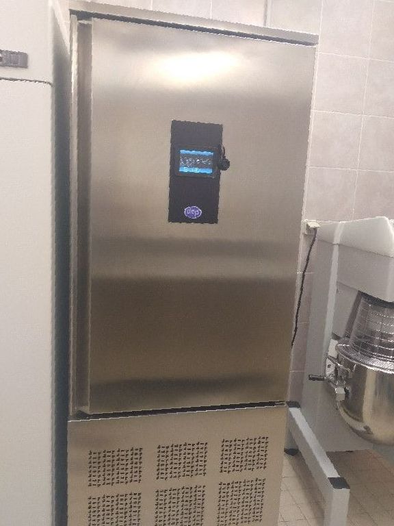 Une armoire réfrigérée pour le stockage