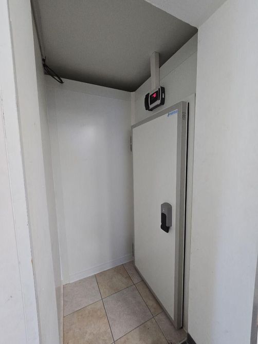 Porte d'une chambre froide