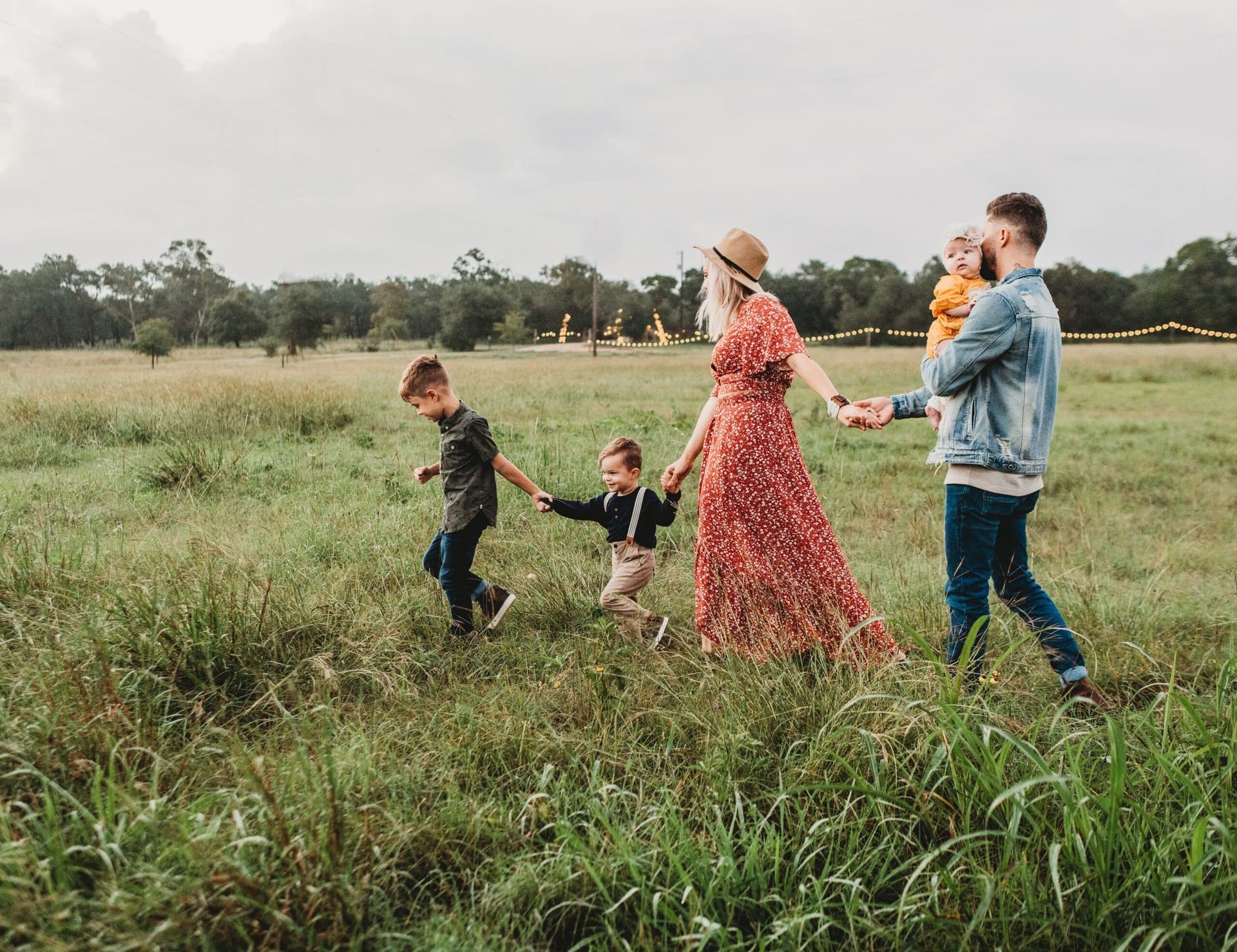 FAMILY HAPPINESS