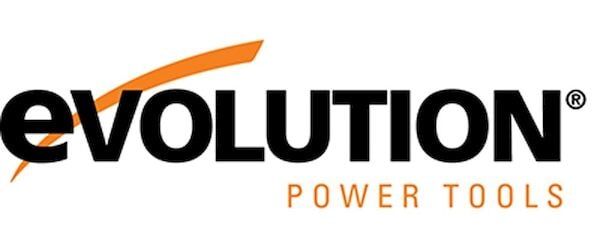 O logotipo da Evolution Power Tools apresenta texto preto e detalhes em laranja.