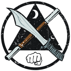 Das Logo der Kampfsportschule Inosanto Lacoste Deutschland zeigt einen gekreuzten Säbel mit einem Stock vor einem schwarzen Dreieck mit einer geballten Faust darunter.