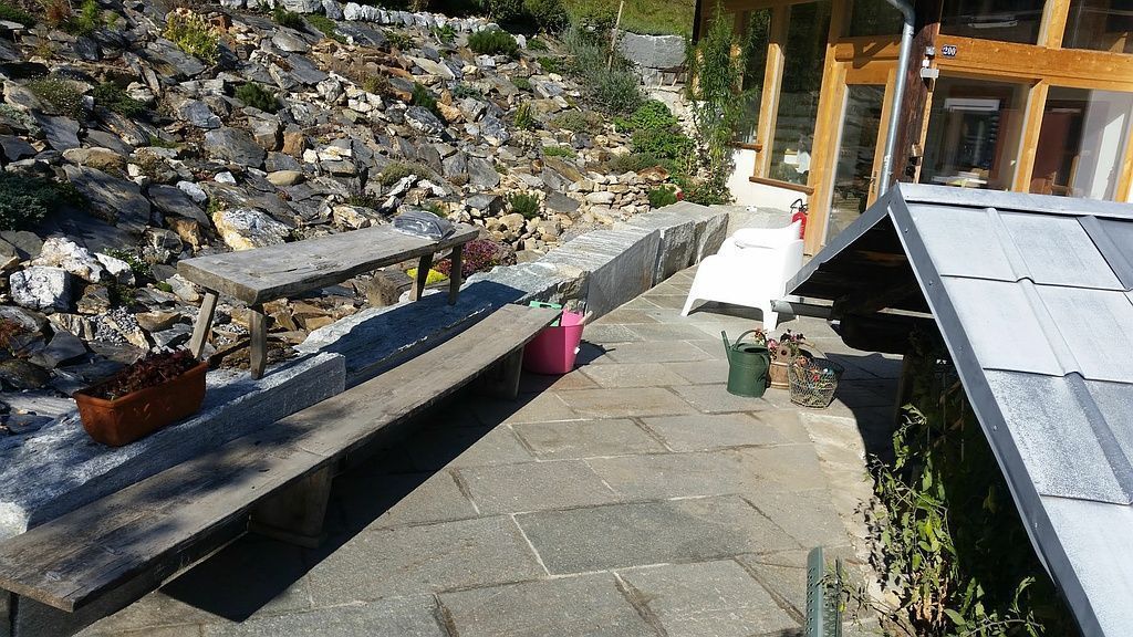  Walder Ofenbau & Plattenbeläge - Flond