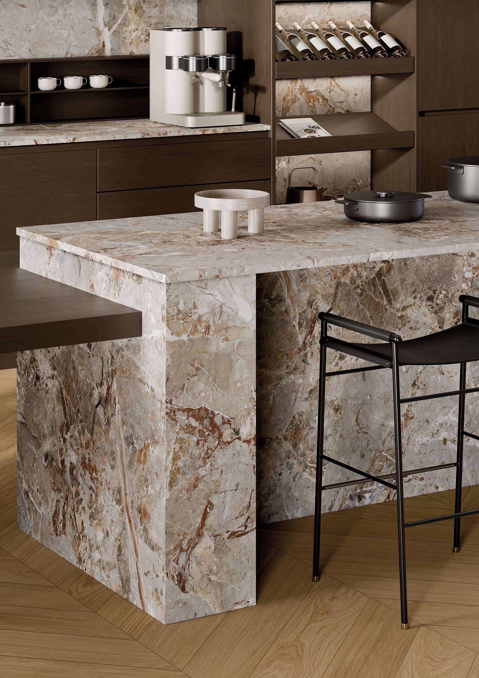 Îlot de cuisine moderne avec surface en pierre texturée, armoires en bois, étagères et tabourets de bar en métal.