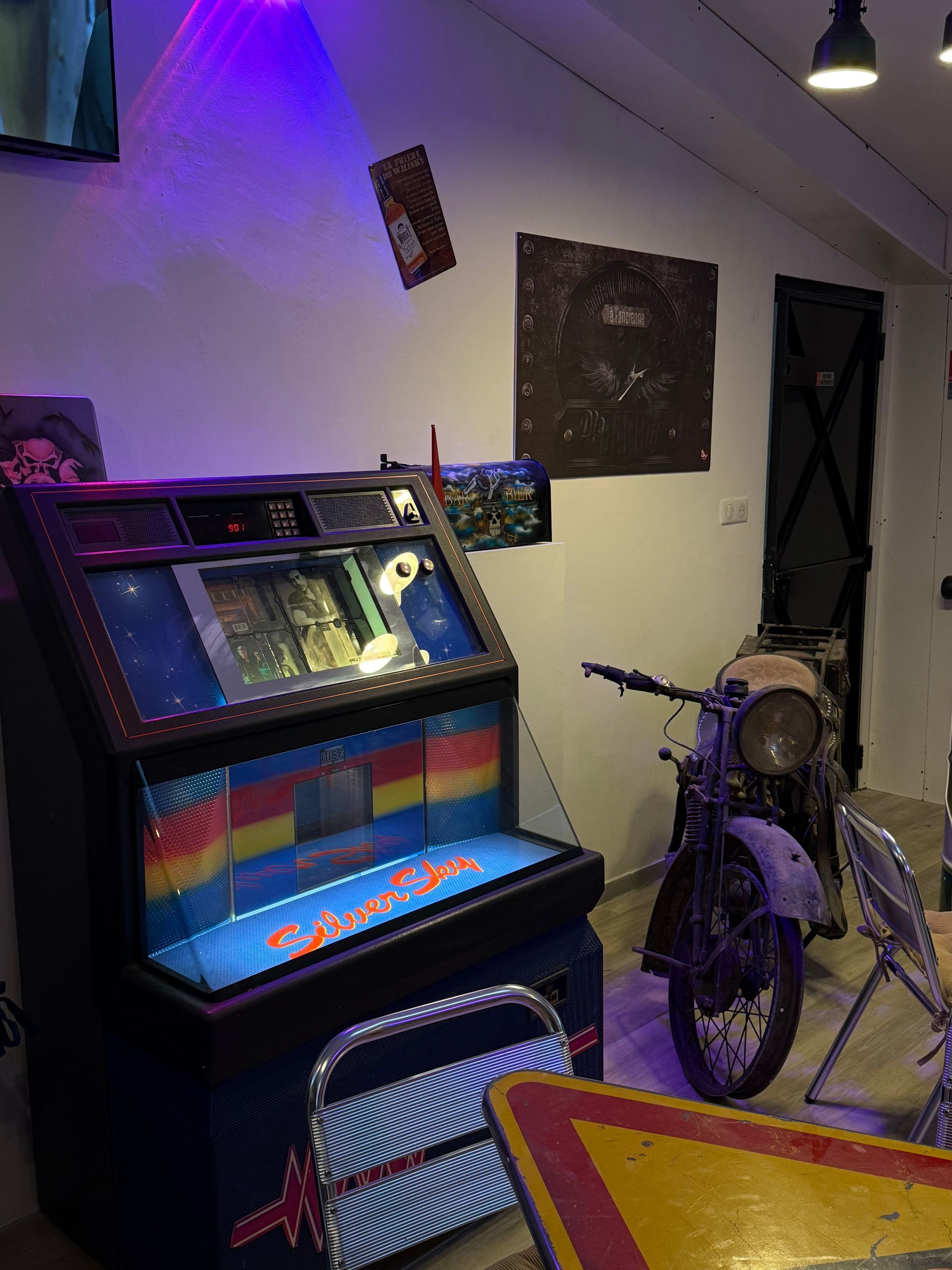 De la décoration ancienne.