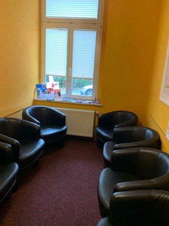 Wartezimmer bei Rink Berthold Zahnarztpraxis in Plauen