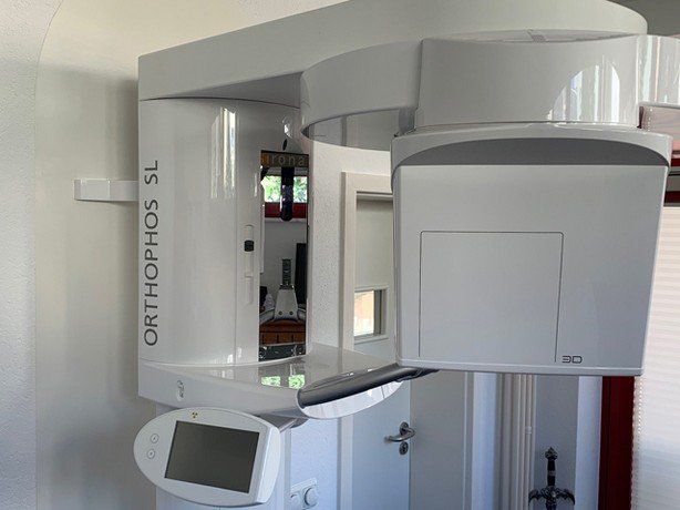 Röntgenapparat in der Rink Berthold Zahnarztpraxis in Plauen