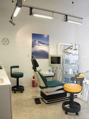 Behandlungszimmer in der Rink Berthold Zahnarztpraxis in Chemnitz
