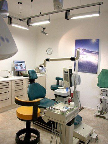 Behandlungszimmer in der Rink Berthold Zahnarztpraxis in Chemnitz