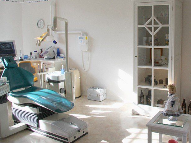 Behandlungszimmer in der Rink Berthold Zahnarztpraxis in Chemnitz