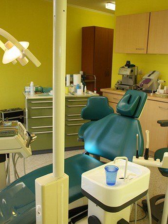 Behandlungszimmer der Pflegeheimpraxis, Rink Berthold Zahnarztpraxis