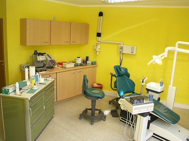 Behandlungszimmer der Pflegeheimpraxis, Rink Berthold Zahnarztpraxis