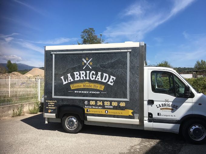 Foodtruck avec de la signalétique