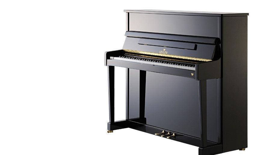 Seiler Piano 122