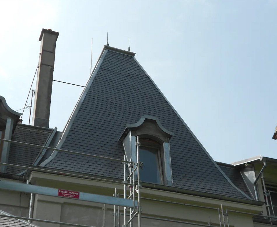 Toiture de maison en rénovation