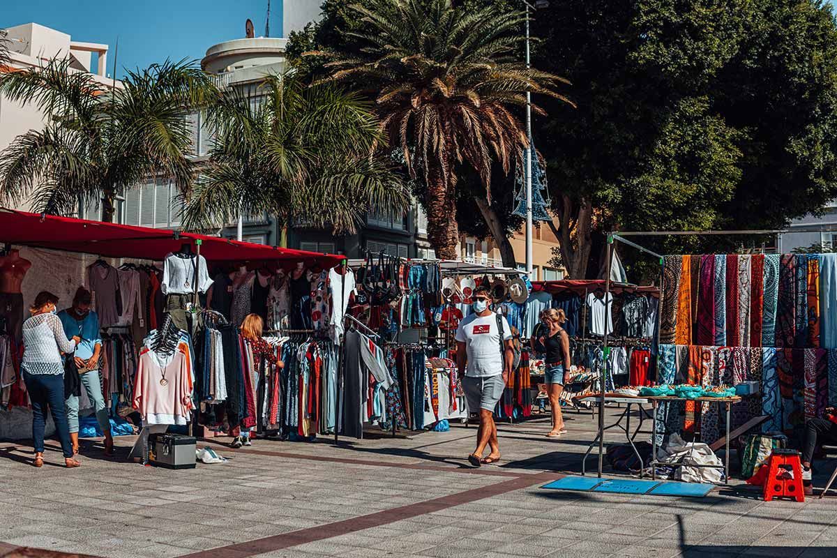 Mercado de artesanías de El Medano