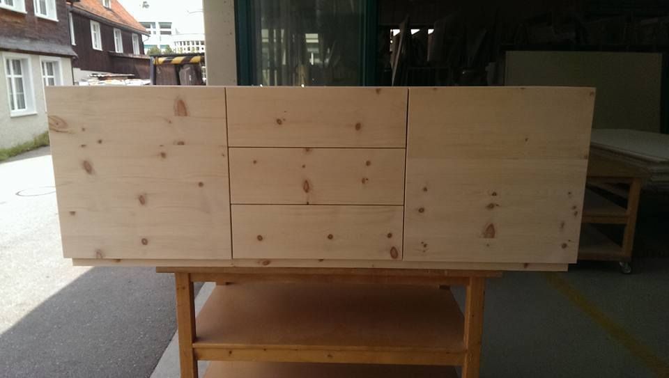 A. Fliri Arvenmöbel-Innenausbau Holztreppe