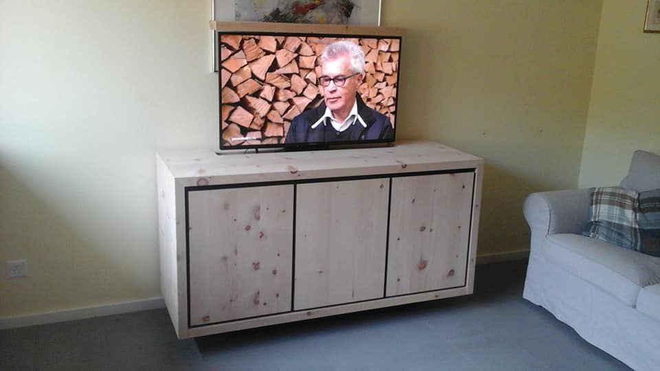 A. Fliri Arvenmöbel-Innenausbau