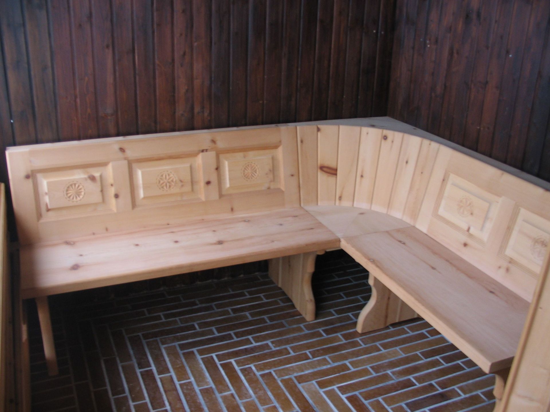 A. Fliri Arvenmöbel-Innenausbau