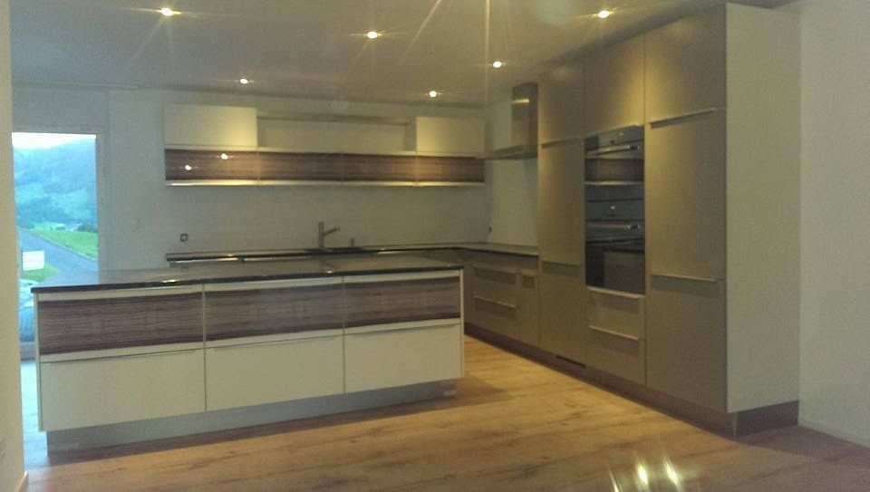 A. Fliri Arvenmöbel-Innenausbau