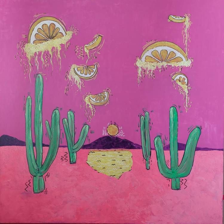 Escena de desierto rosa con cactus y rodajas de naranja derretidas; el sol se pone sobre una montaña violeta.