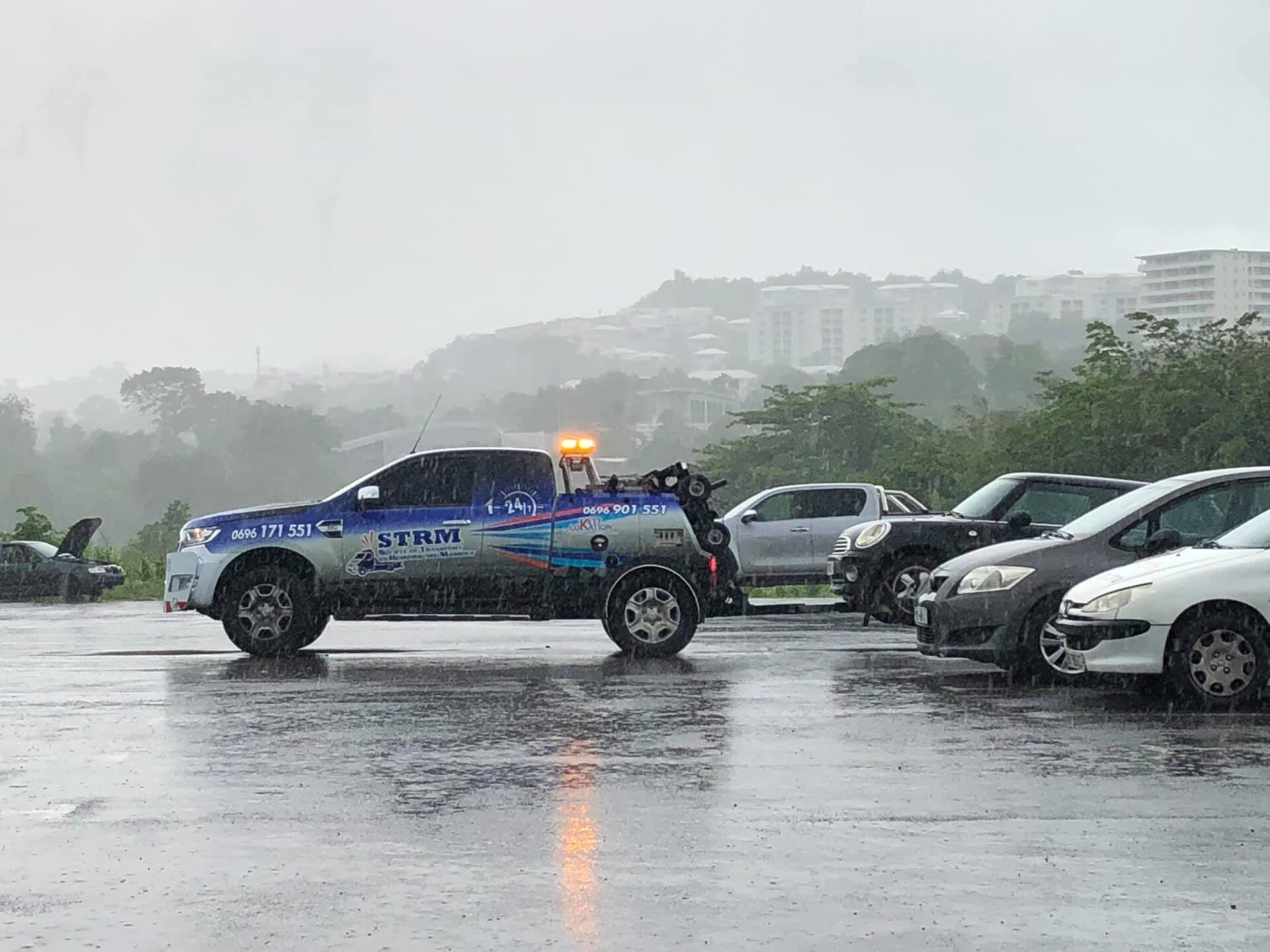 Remorquage véhicule parking