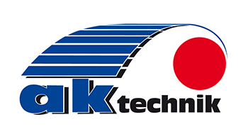 Ein blau-rotes Logo für AK Technik mit einem roten Kreis in der Mitte