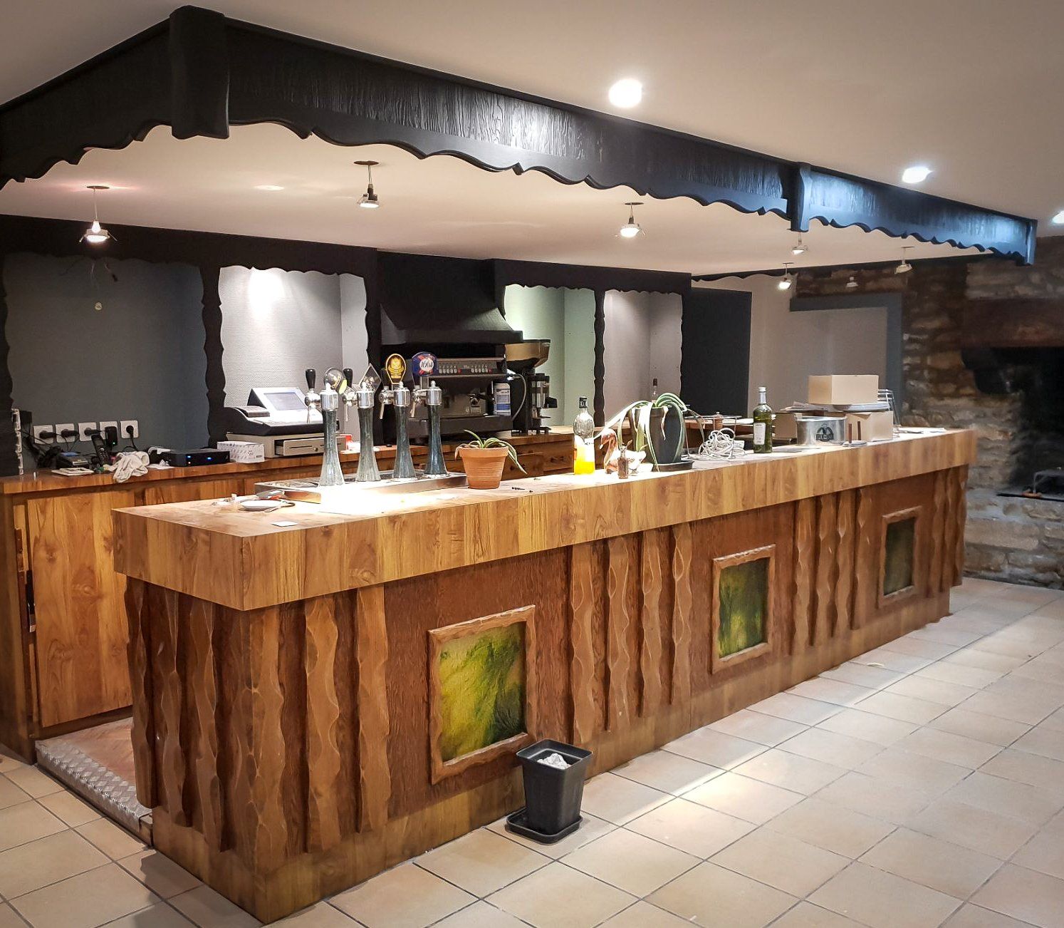 rénovation, peinture noir