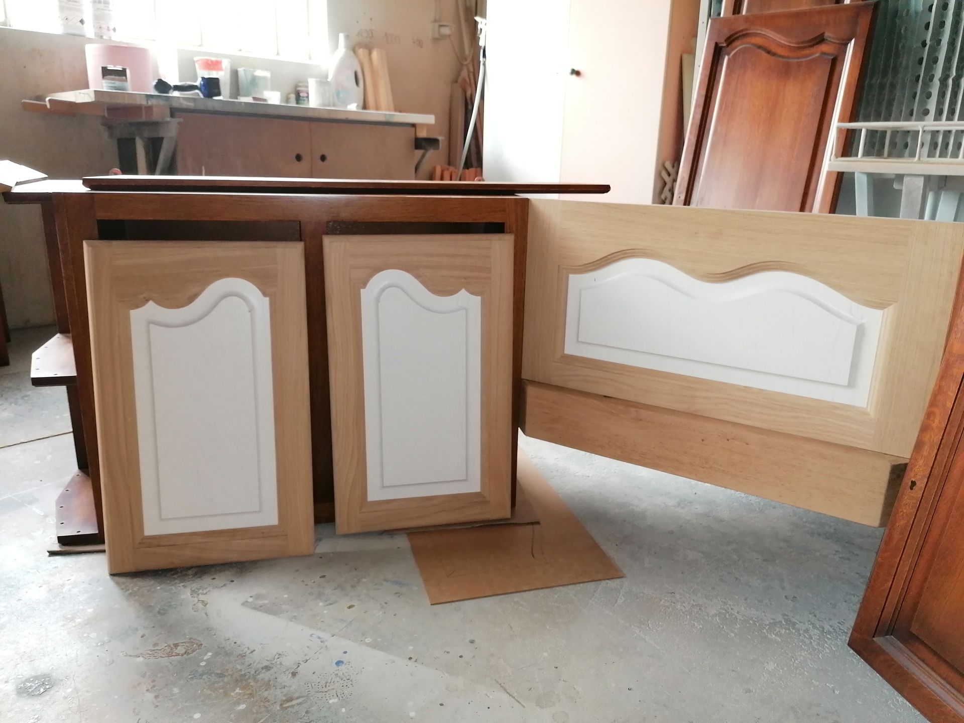 Meuble de cuisine en ébénisterie