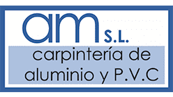 Logotipo de "am SL carpinter&iacute;a de aluminio y PVC" con texto azul sobre fondo blanco y azul claro.