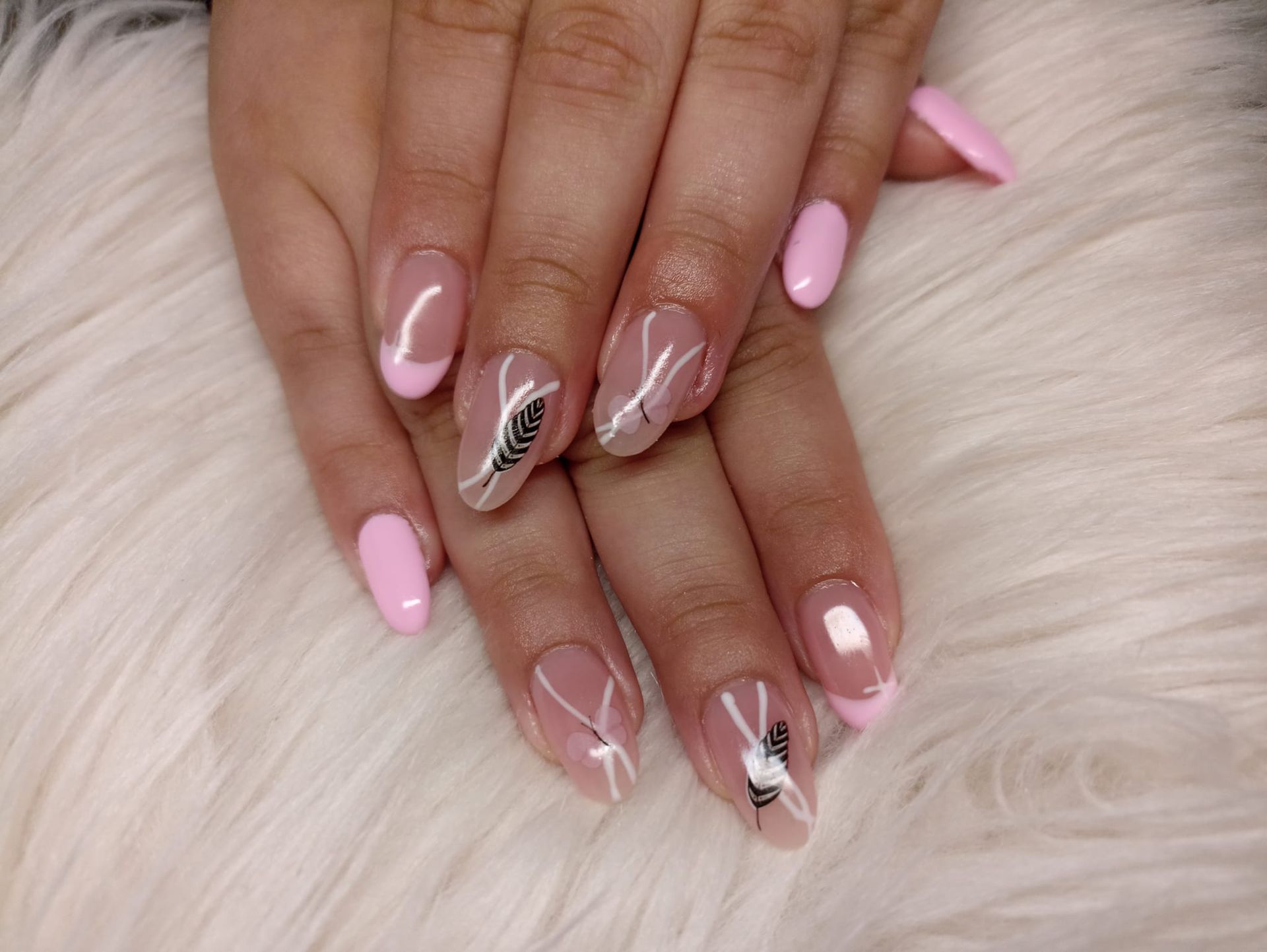 Rallongement d'ongles rose