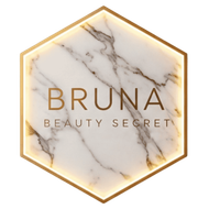 Logotipo hexagonal con detalles dorados y fondo de mármol; el texto dice "BRUNA BEAUTY SECRET".