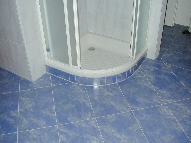 Dusche1-Roger Niederhäuser AG