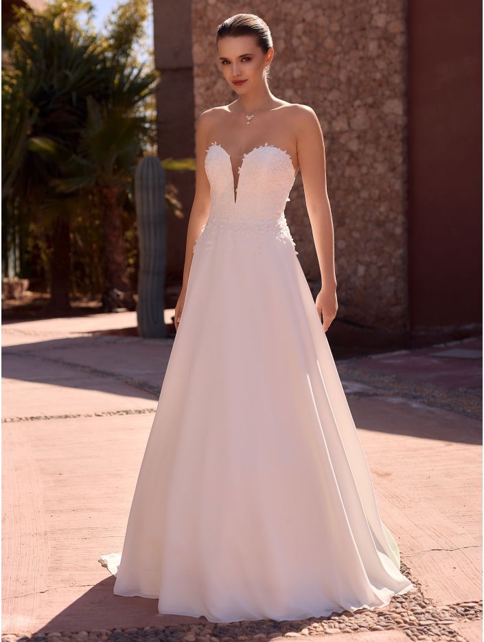 robe de mariée bustier en dentelle et jupe mousseline -Boutique Normandie Mariage près de Nogent-le-Rotrou