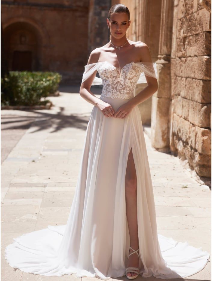 Robe de mariee bustier Bianco Evento épaules dénudées et jupe tulle